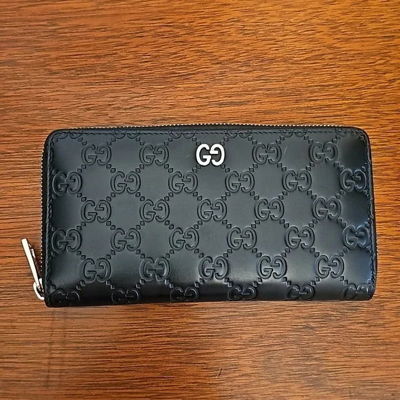Authentic Gucci Logo Black Continental Wallet - Picture 1 of 11